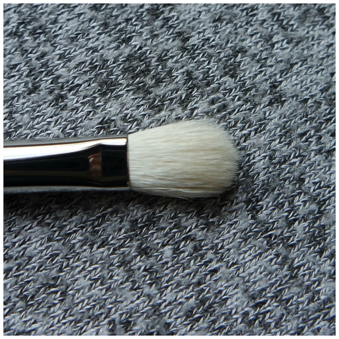 mac 217 blending makeup brush review